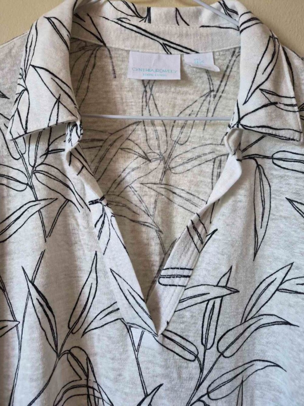 NWOT Cynthia Rowley 100% Linen Bamboo Leaf Print V-Neck Blouse - Size L